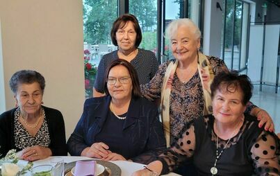 Zdjęcie do Emerytowani nauczyciele uczcili Dzień Edukacji Narodowej